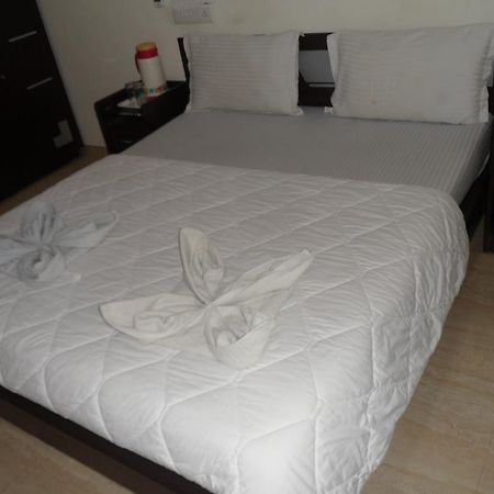 Hotel Rajdeep Inn Ahmedabad Luaran gambar