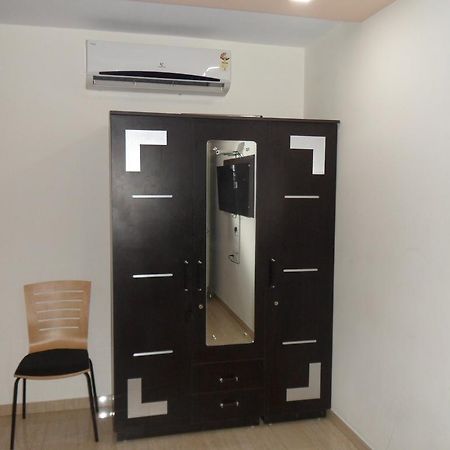 Hotel Rajdeep Inn Ahmedabad Luaran gambar