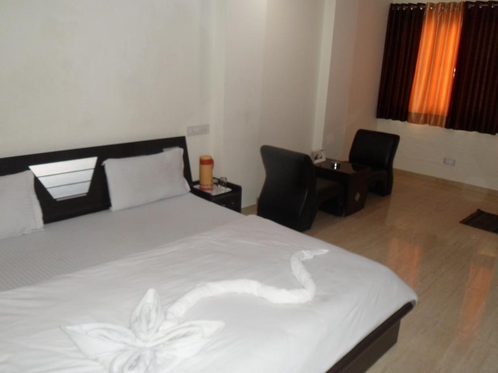 Hotel Rajdeep Inn Ahmedabad Luaran gambar
