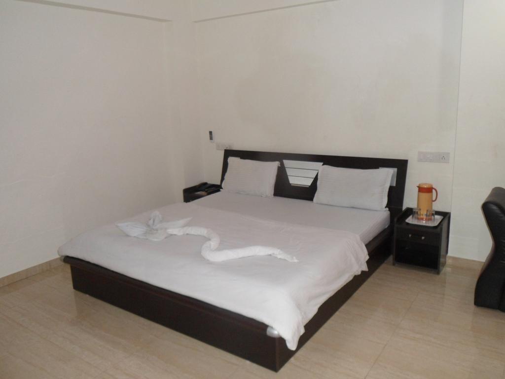 Hotel Rajdeep Inn Ahmedabad Luaran gambar