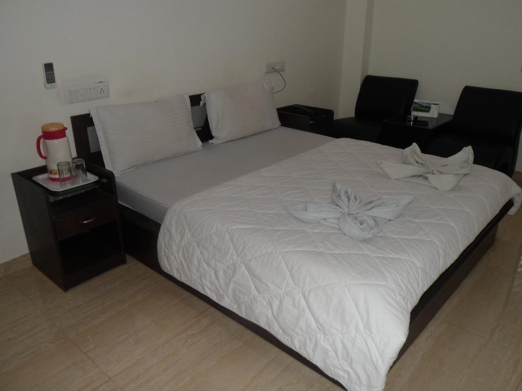 Hotel Rajdeep Inn Ahmedabad Luaran gambar