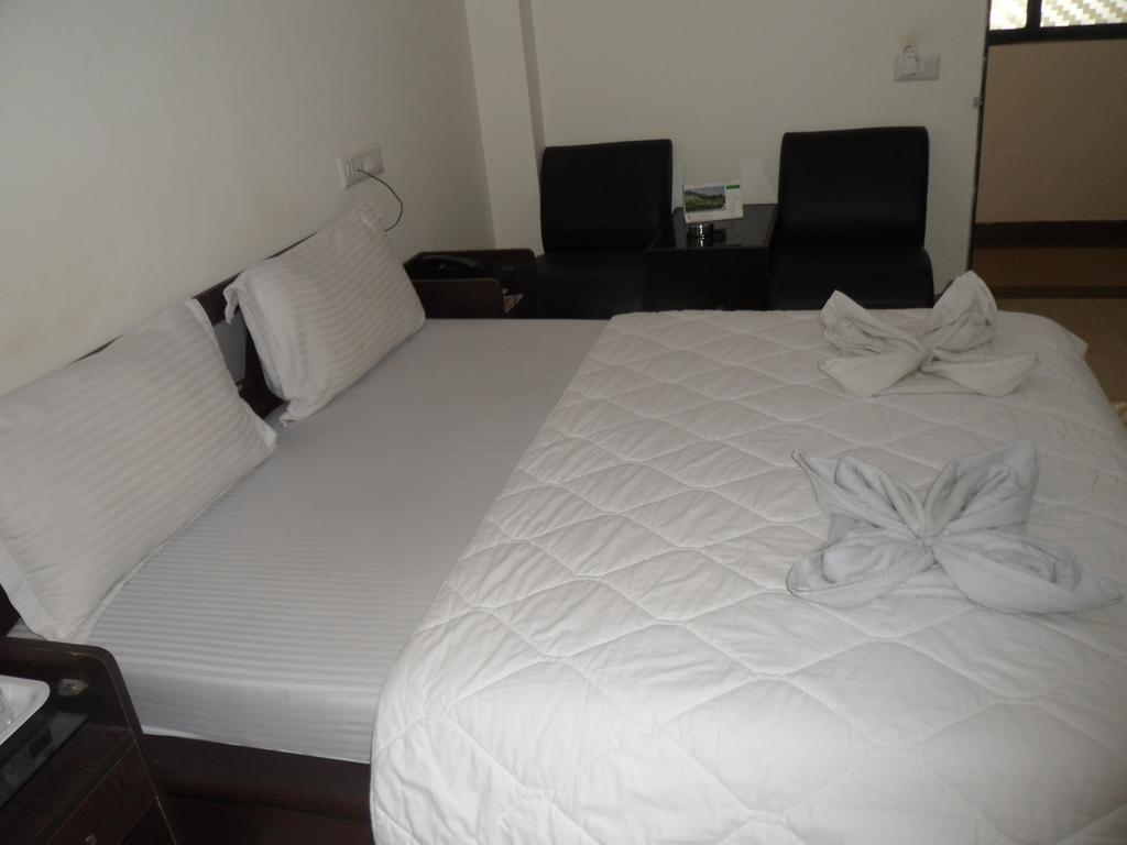 Hotel Rajdeep Inn Ahmedabad Luaran gambar